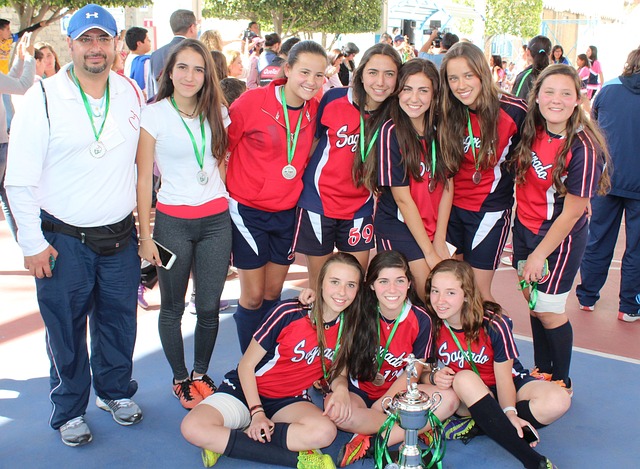 相比之下 相比之下